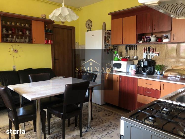 Casă cu Teren 500 Mp în Rovinari