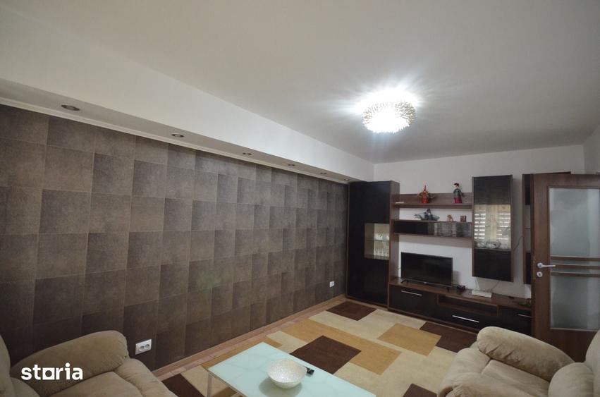 Apartament cu 3 camere decomandat în Pantelimon