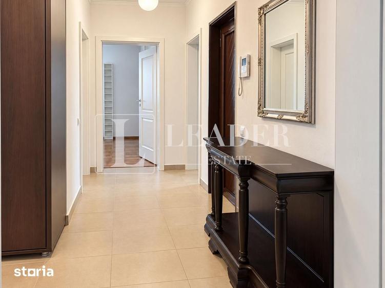 Apartament cu 4 camere, mobilat în Tei