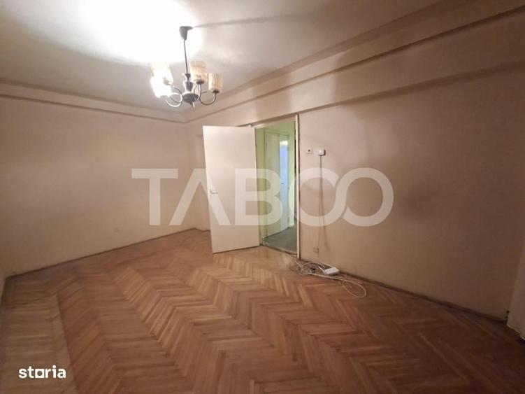 Apartament cu 2 camere decomandat în Central