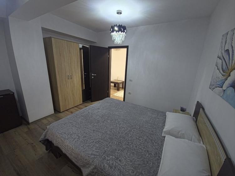 Apartament cu 2 camere decomandat, mobilat în Delfinariu