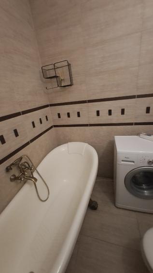 Apartament cu 2 camere decomandat în Turnișor