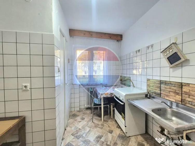 Apartament cu 2 camere semidecomandat în Podgoria