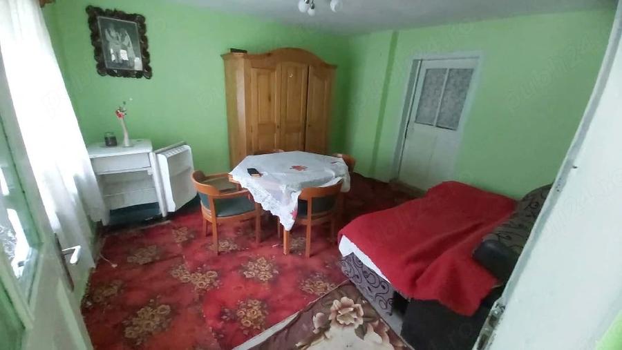 Casă cu Teren 1400 Mp în Coasta