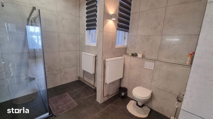 Casă cu 4 camere cu Teren 100 Mp în Eminescu