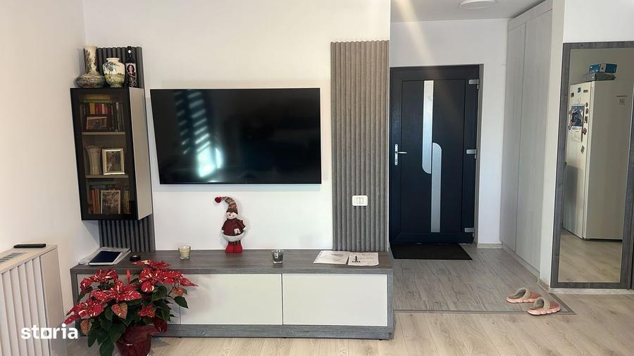 Casă cu 3 camere cu Teren 400 Mp în Bradu