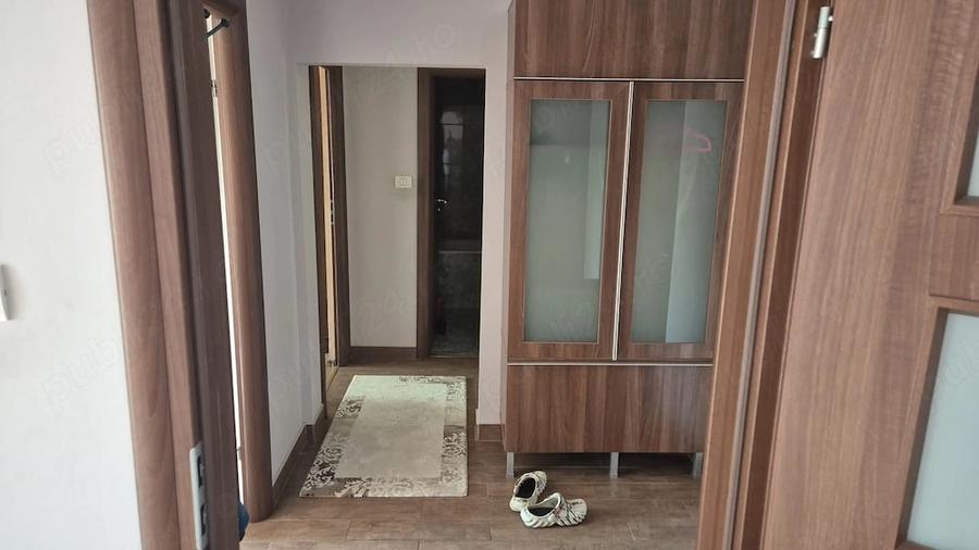 Apartament cu 2 camere decomandat în Casa de Cultură