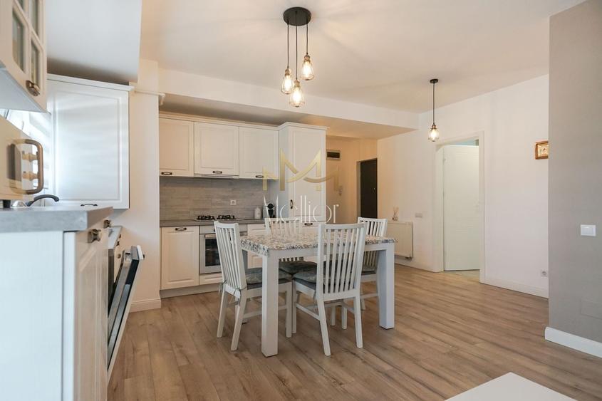 Apartament cu 3 camere semidecomandat, mobilat în Gheorgheni
