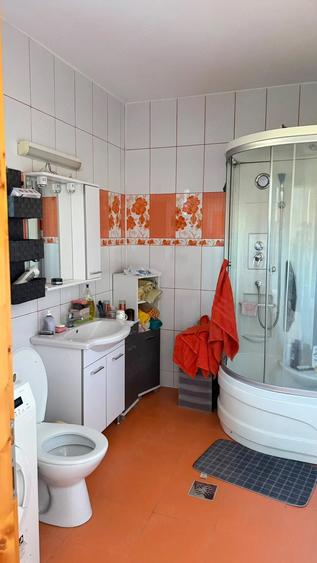 Casă cu Teren 600 Mp în Central