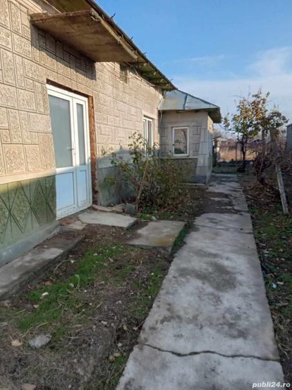 Casă cu 3 camere cu Teren 1200 Mp în Ziduri