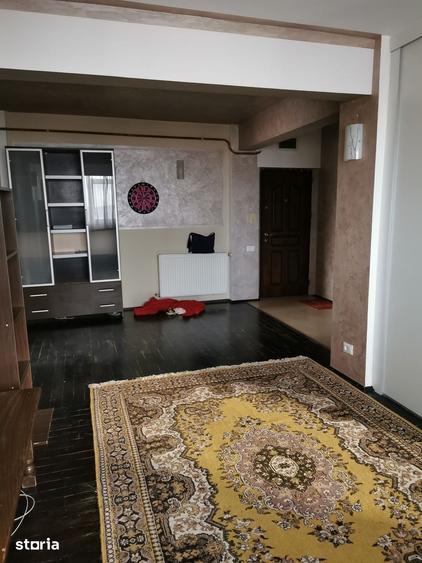 Apartament cu 3 camere în George Enescu