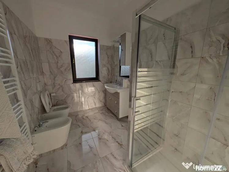 Casă cu 3 camere cu Teren 400 Mp în Central