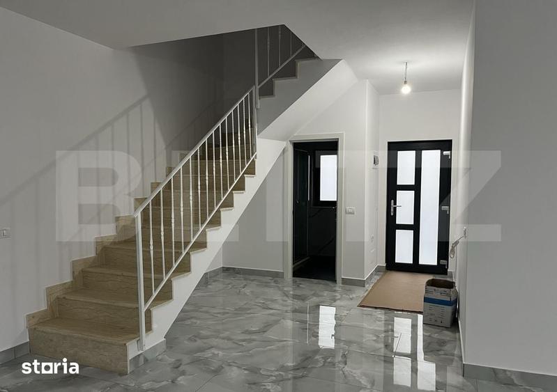 Casă cu 4 camere cu Teren 300 Mp în Valea Lupului