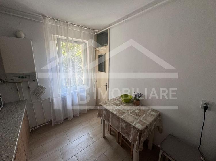 Apartament cu 2 camere decomandat în Cornișa