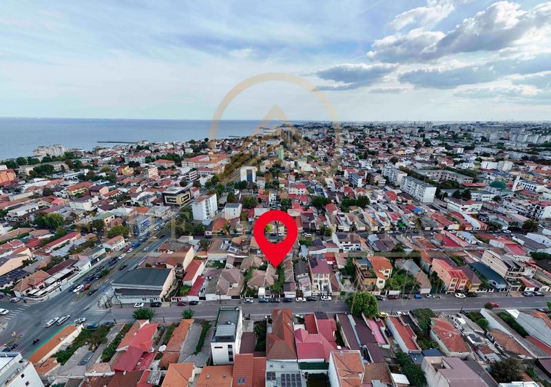 Casă individuală cu 4 camere cu Canalizare în Faleza Nord