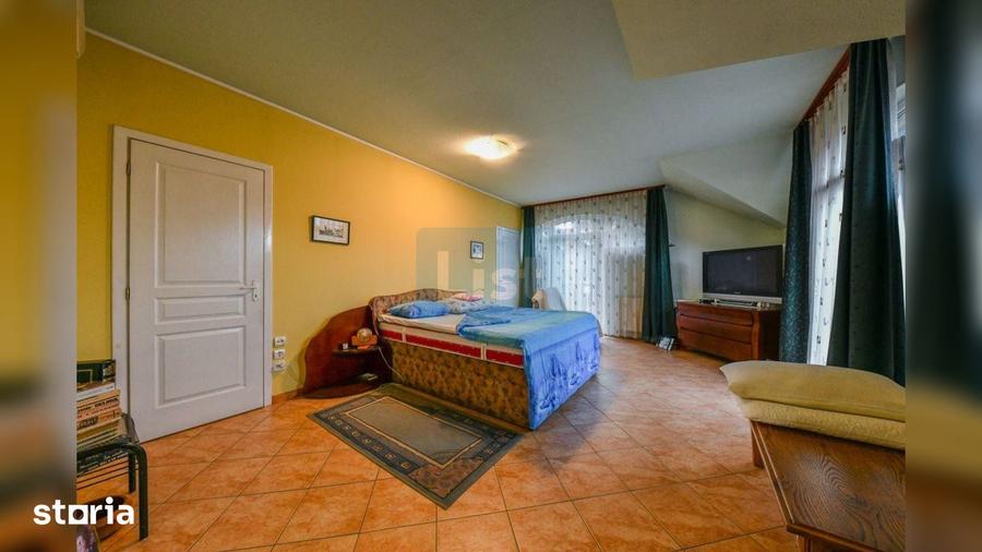 Casă cu 6 camere cu Teren 400 Mp în Gheorgheni