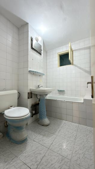 Apartament cu 2 camere decomandat în Soarelui