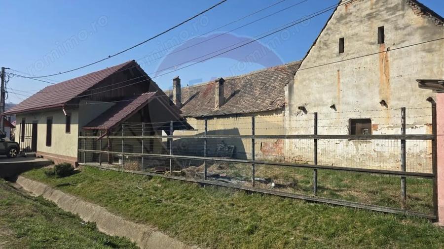 Casă cu 2 camere cu Teren 226 Mp în Hoghilag