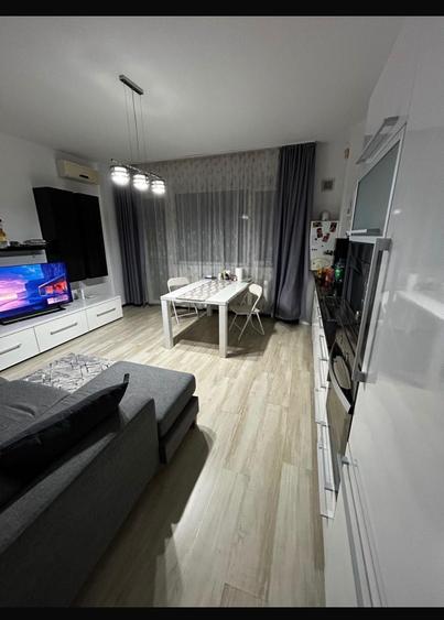 Apartament cu 2 camere decomandat în UTA