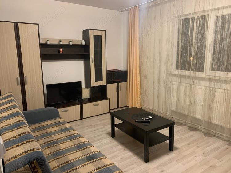 Garsonieră decomandată în Gorjului