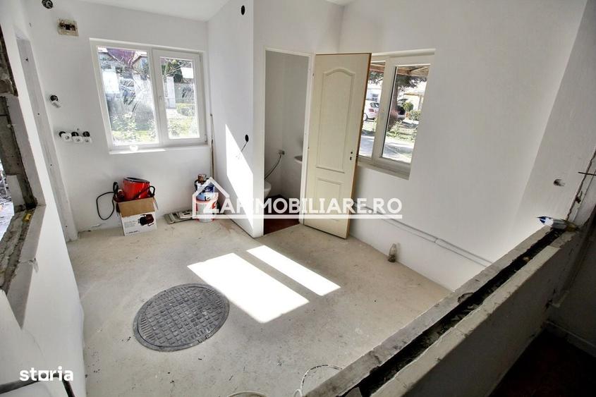 Spațiu comercial, de 70 mp, în Vălureni