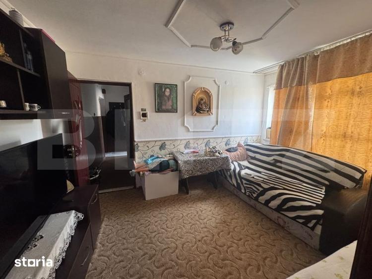 Apartament cu 3 camere semidecomandat în Valea Rosie