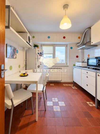 Apartament cu 3 camere decomandat, mobilat în Grădina Icoanei
