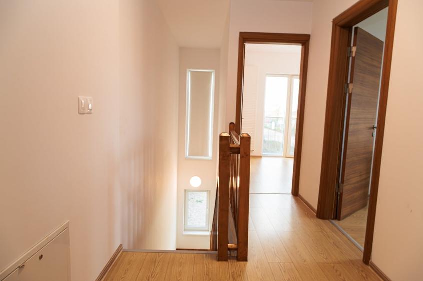 Duplex cu 4 camere cu Teren 370 Mp în Tunari