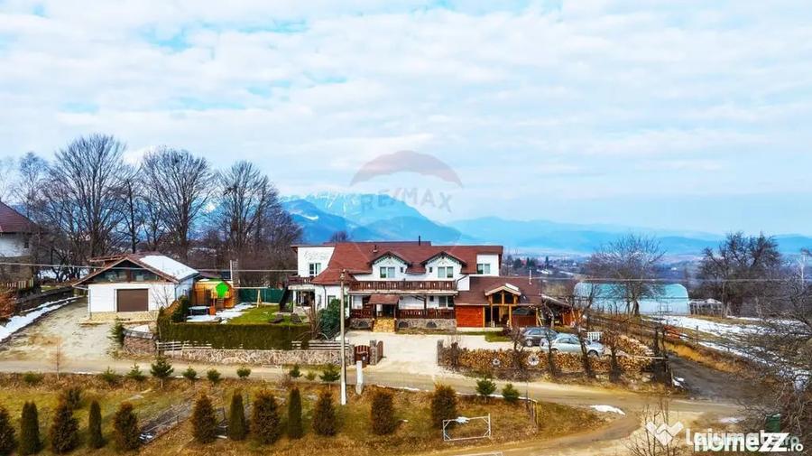 Casă cu 8 camere cu Teren 888 Mp în Sohodol