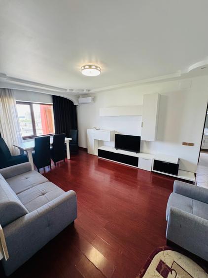 Apartament cu 3 camere decomandat în Pipera