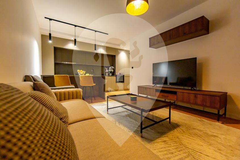 Apartament cu 3 camere decomandat, mobilat în Centrul Istoric
