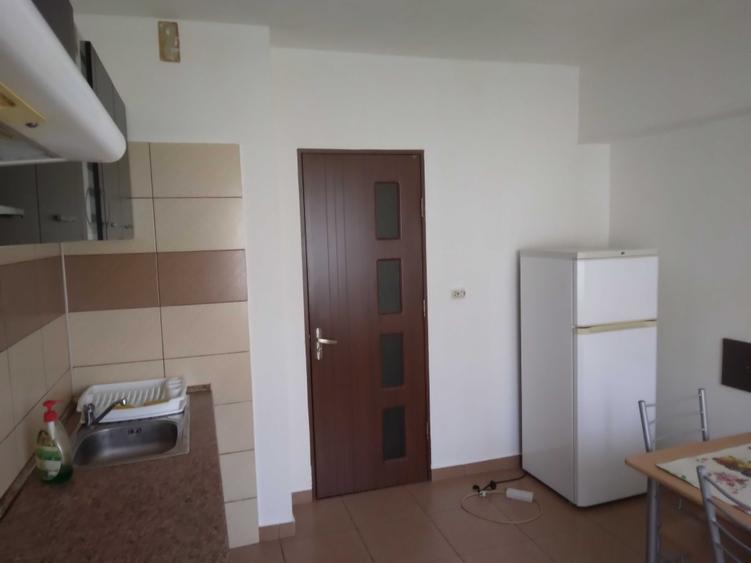 Apartament cu 2 camere decomandat în Popoveni
