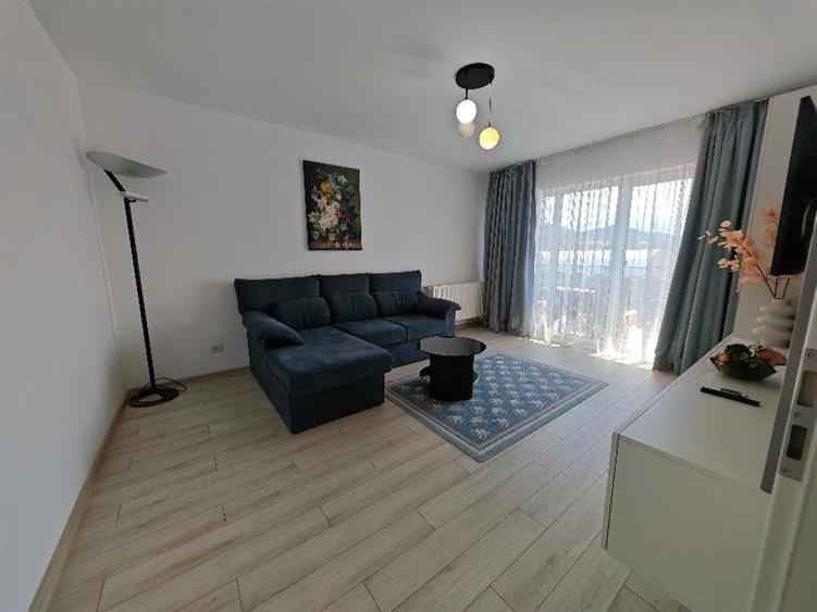 Apartament cu 2 camere decomandat, mobilat în Periferie
