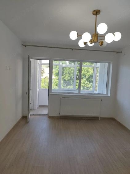 Apartament cu 2 camere semidecomandat în Obor