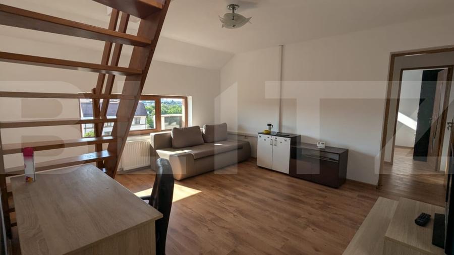 Apartament cu 3 camere semidecomandat, mobilat în Girocului