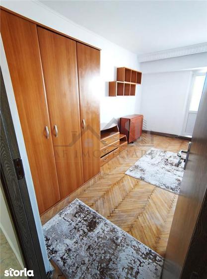 Garsonieră decomandată, mobilată în Cug
