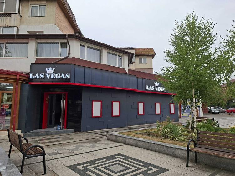 Spațiu comercial, în Ultracentral