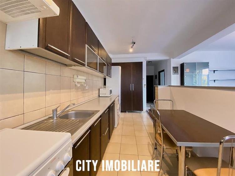 Apartament cu 2 camere semidecomandat, mobilat în Bună Ziua