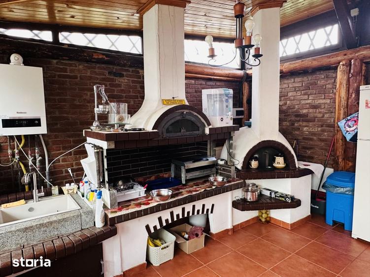 Casă cu 7 camere cu Teren 570 Mp în Chiajna