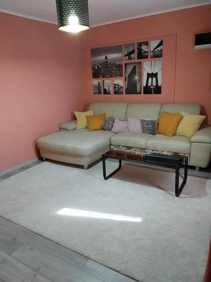 Apartament cu 2 camere decomandat în Theodor Pallady