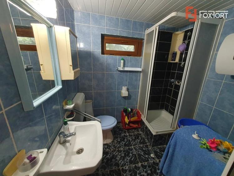 Casă cu 3 camere cu Teren 1238 Mp în Livezile