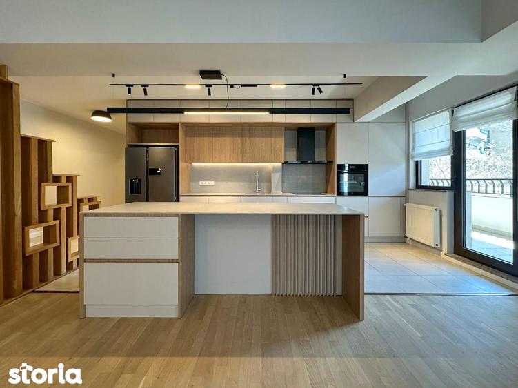 Apartament cu 4 camere în Aviatorilor