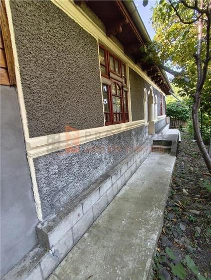 Casă individuală cu 5 camere cu Canalizare în Clondiru