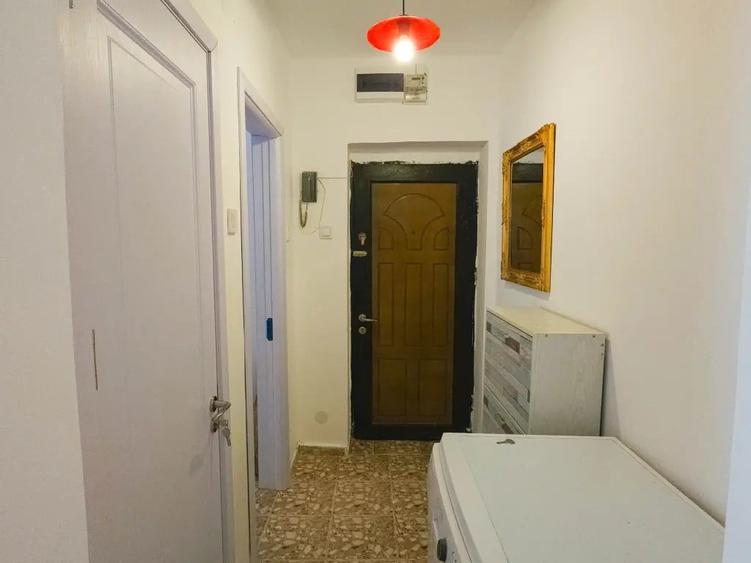 Inchiriez apartament 2 camere - 2