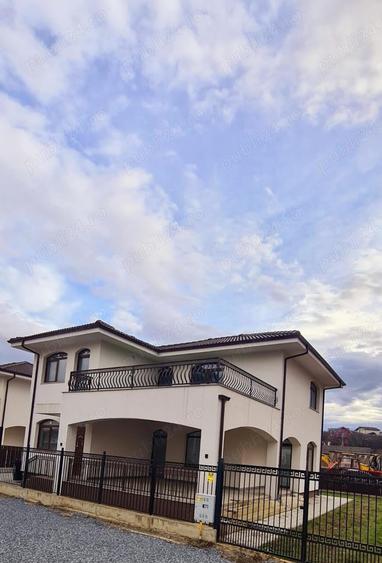 Case noi de vanzare TVA 0 in complex rezidential in Dezmir - Cluj - 1