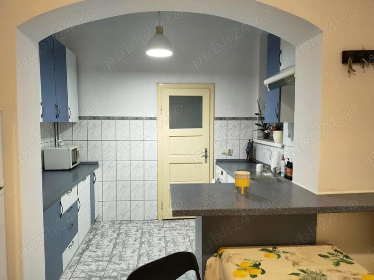 Apartament cu 3 camere decomandat în Central