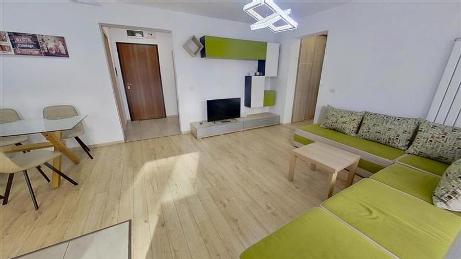 Apartament cu 2 camere decomandat, mobilat în Tractorul