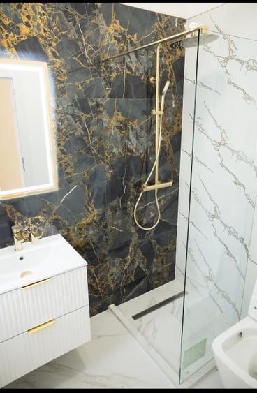 Duplex cu 5 camere cu Canalizare în Dumbrăvița