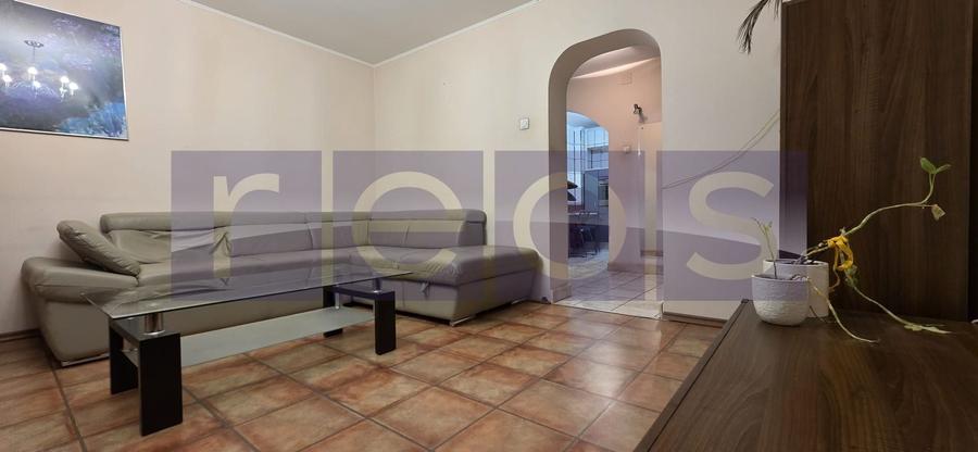 Apartament cu 3 camere decomandat, mobilat în Nerva Traian