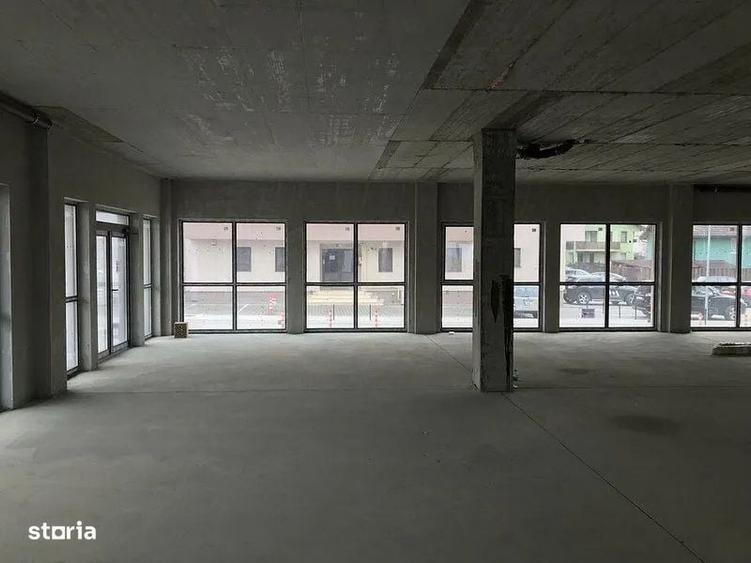 Spațiu comercial, de 125 mp, în Florești